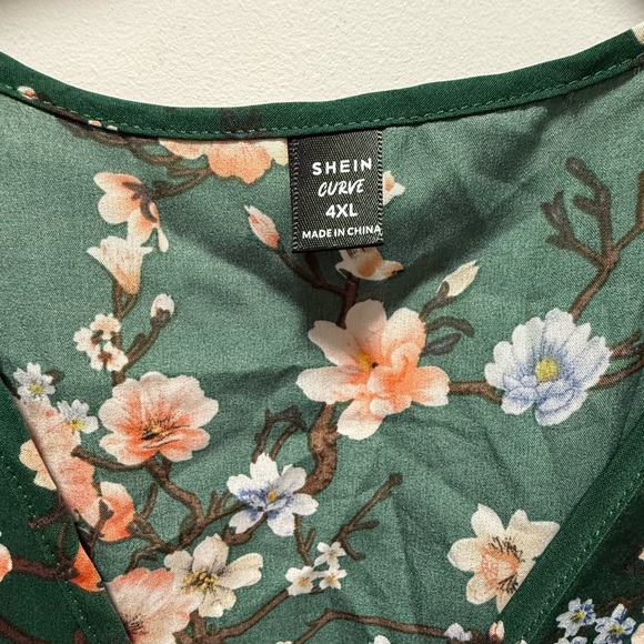 Floral Green Wrap Dress - Picture 3 of 3